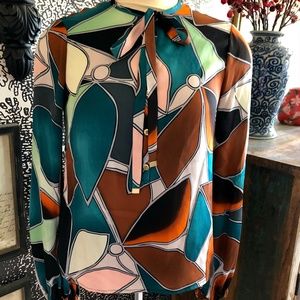 Diane Von Furstenberg pussybow blouse silk